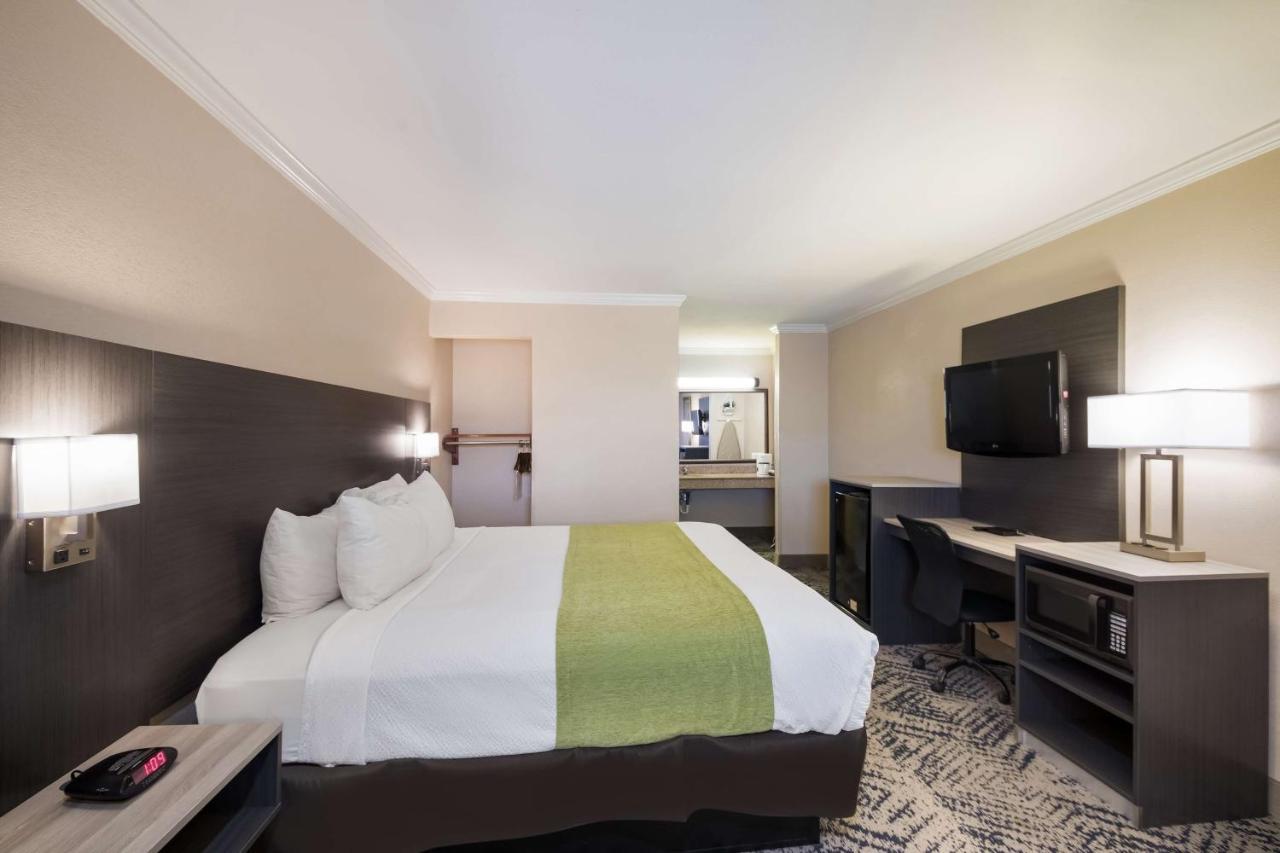 Surestay Hotel By Best Western Rockdale Εξωτερικό φωτογραφία