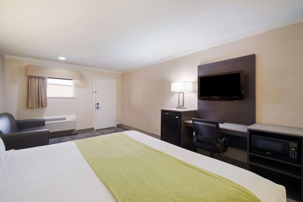 Surestay Hotel By Best Western Rockdale Εξωτερικό φωτογραφία